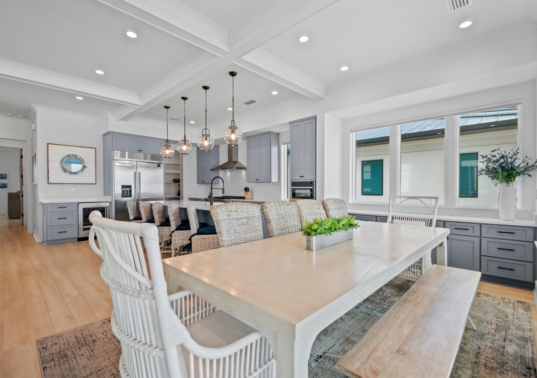 Vivianna #5 - Third Floor - Dining