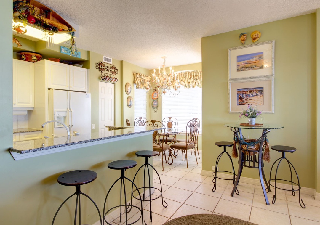 Beach Colony West 13A Kitchen Bar Seating for 3