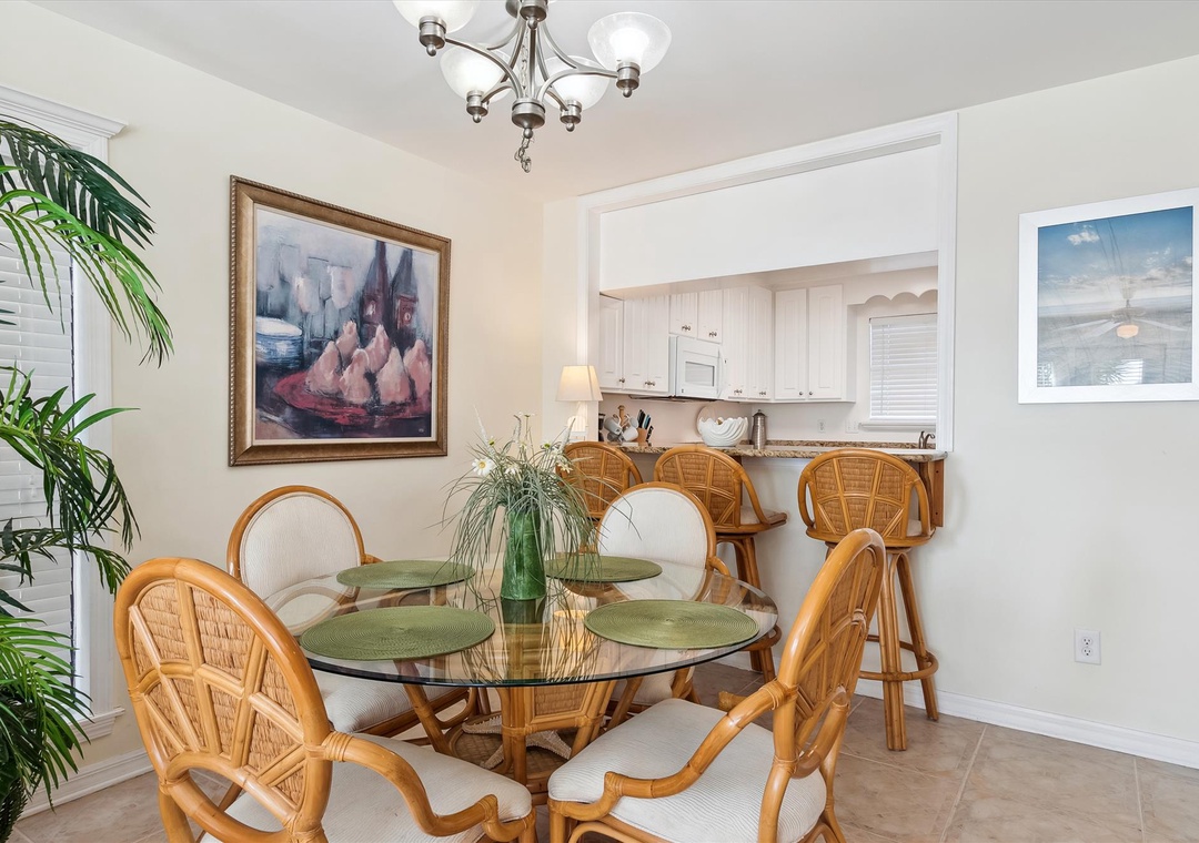 main level-dining area-126171_080