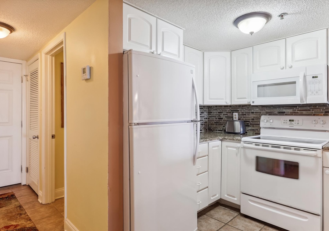 Ocean Breeze East 402 Kitchen Refrigerator