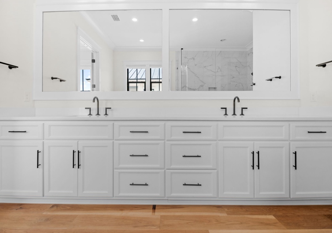 Azura - Second Floor - Primary Bathroom