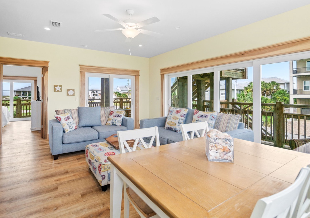 Casa de Madera Pensacola Beach- First Level Dining and Living Area