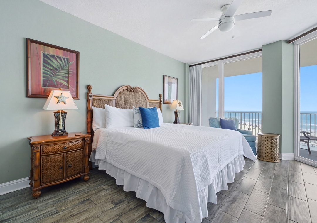 Lighthouse 418- Bedroom 1 & Balcony