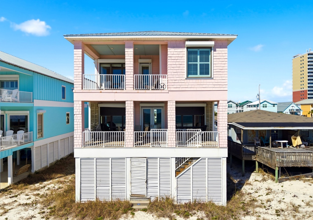 66-web-or-mls-1557-w-beach-blvd