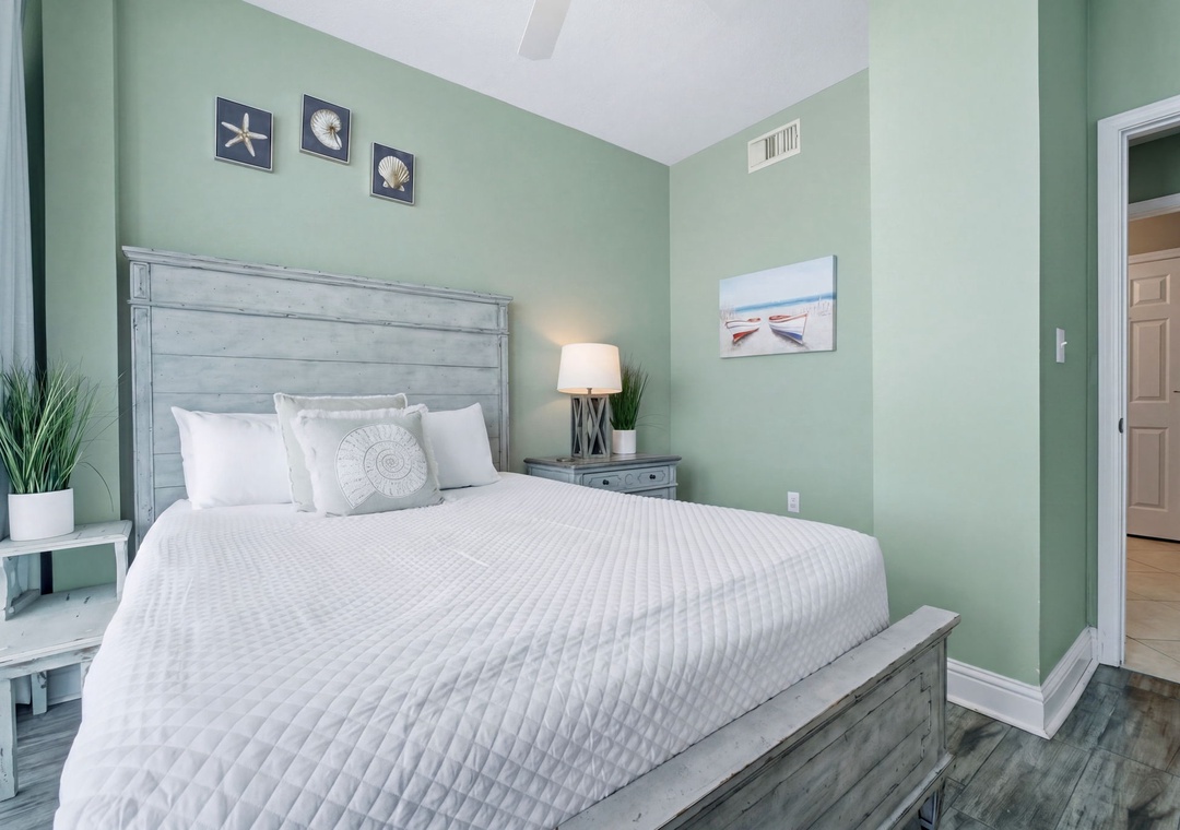 Lighthouse 418- Bedroom 2