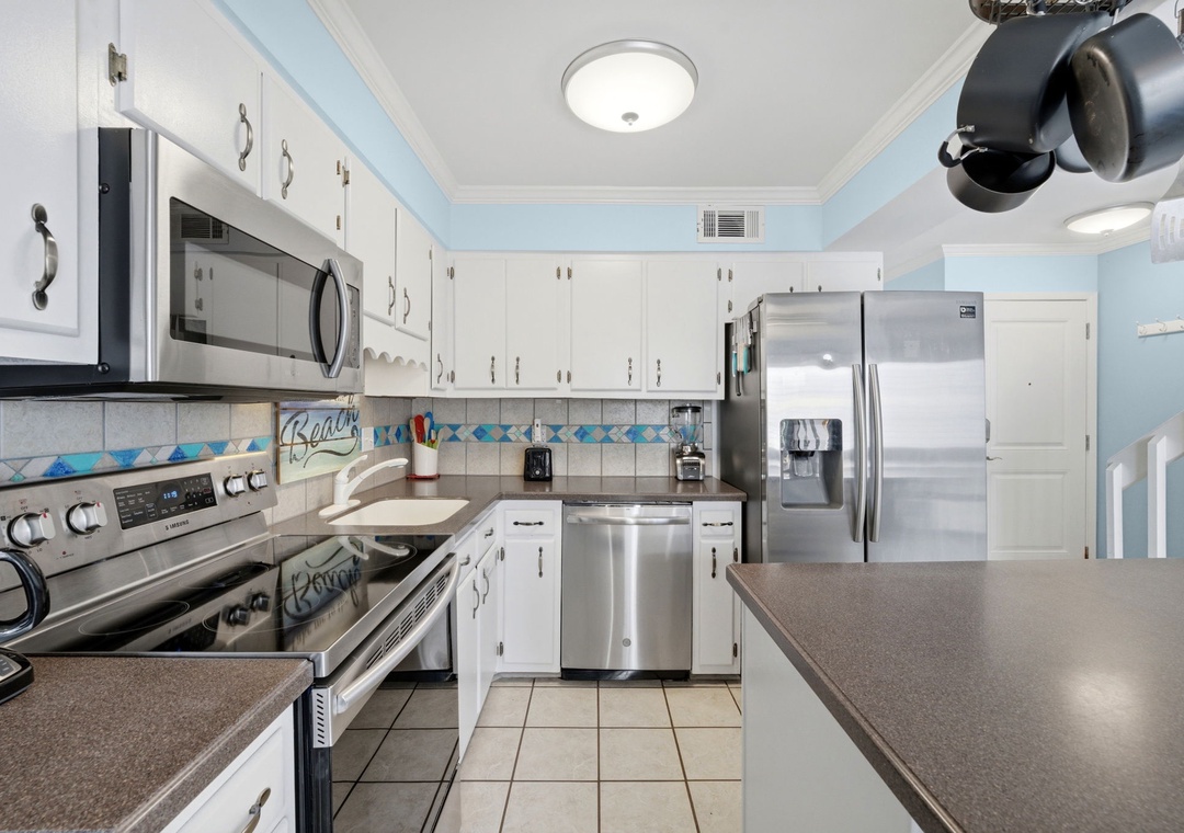 Beachwalk 5- Kitchen