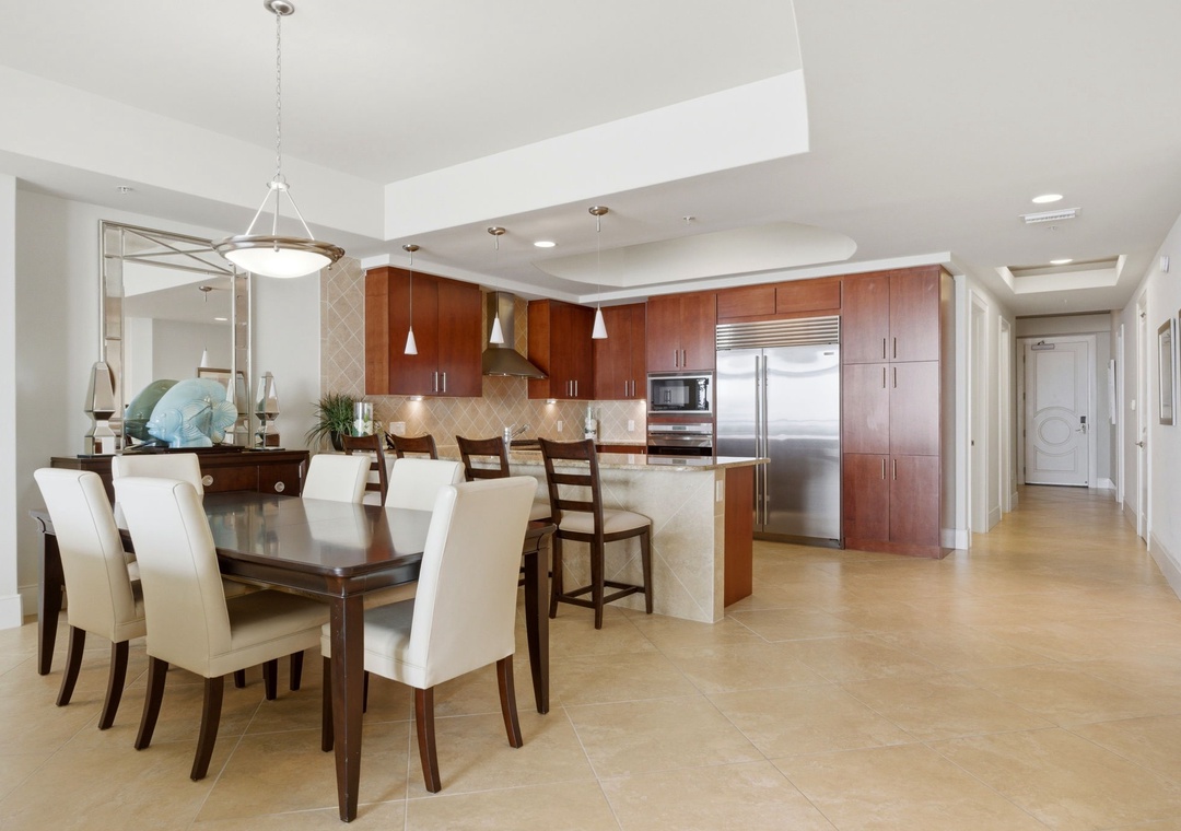 Turquoise Place 1108C- View of Dining Room & Kitchen
