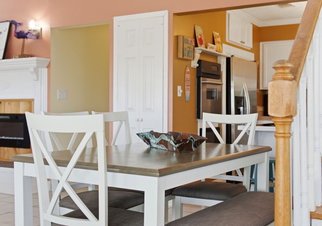 Dunestruck- Dining Room towards Kitchen