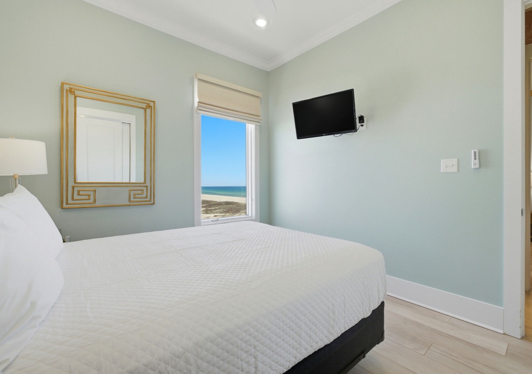 36-web-or-mls-1557-w-beach-blvd