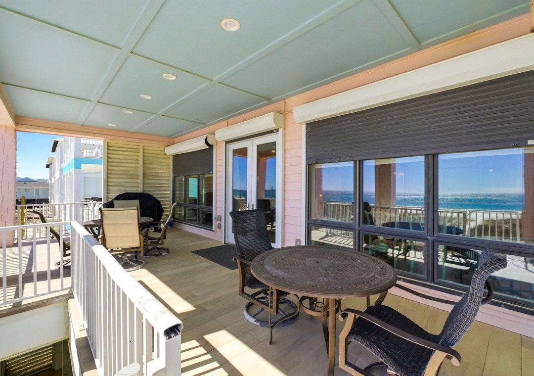 56-web-or-mls-1557-w-beach-blvd