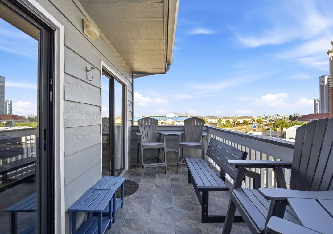 40-web-or-mls-317-e-beach-blvd-304c