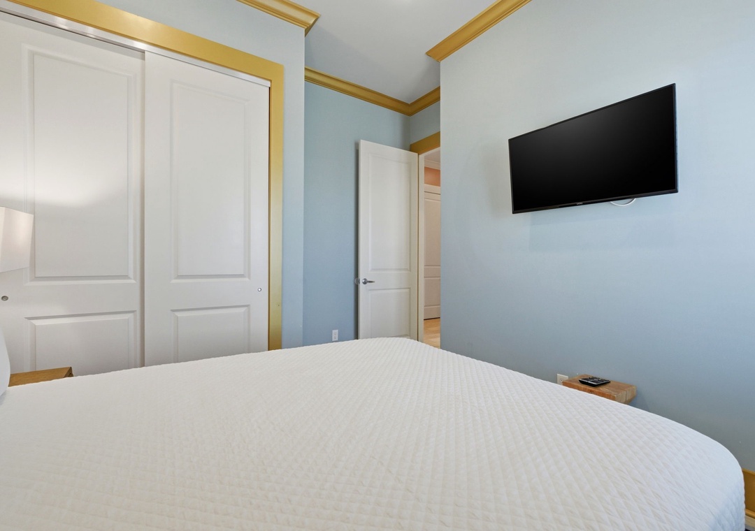 39-web-or-mls-1557-w-beach-blvd