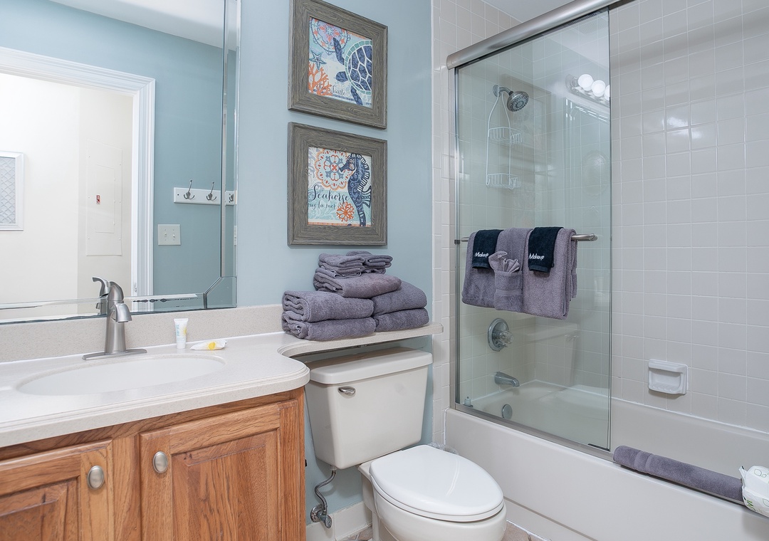 Seachase 1104C- Bathroom 2