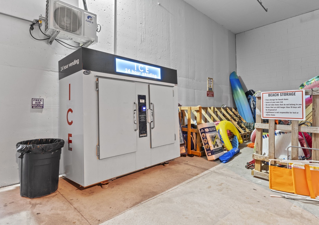 Lighthouse Condominiums Ice Machine