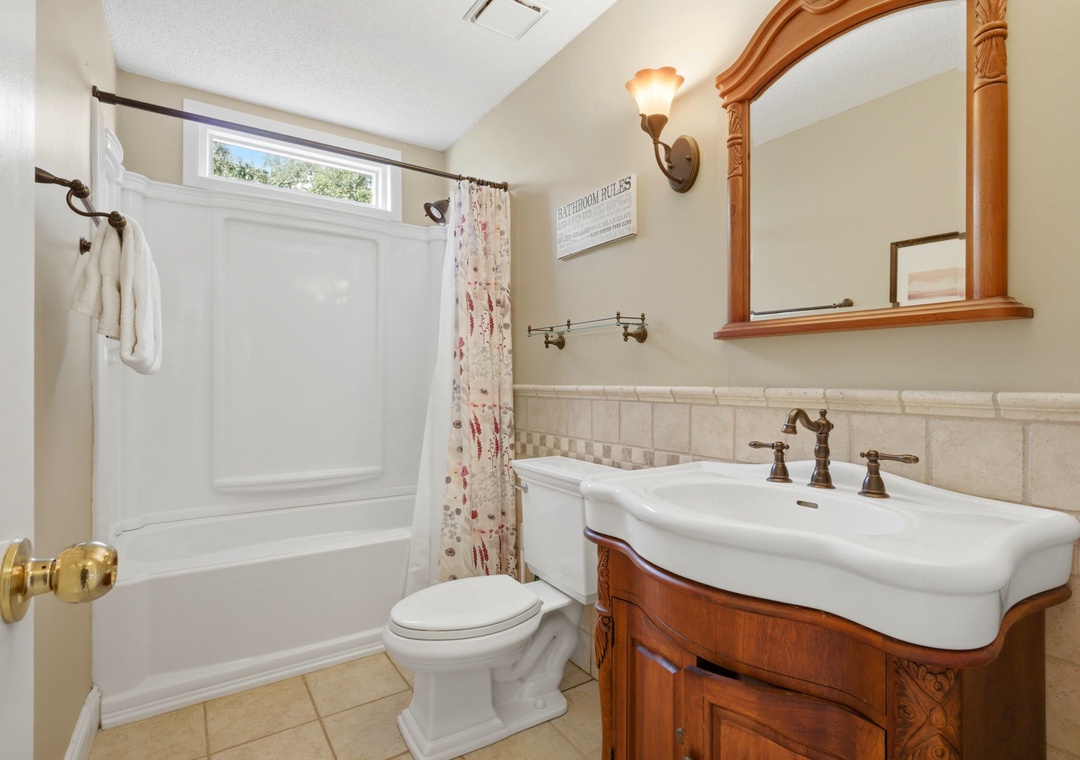 Dunestruck- Bathroom 2