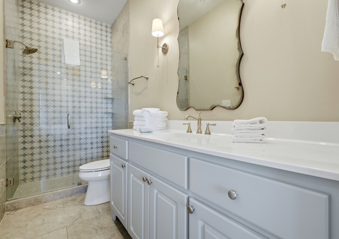 31-web-or-mls-1557-w-beach-blvd