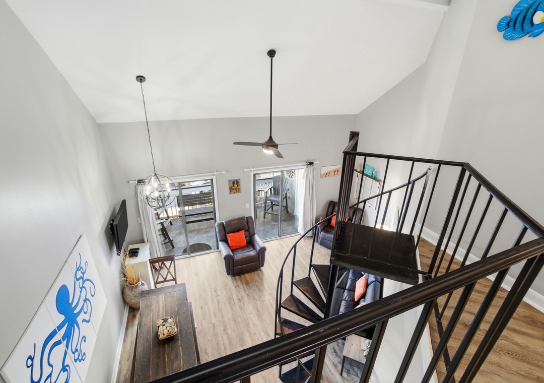 37-web-or-mls-317-e-beach-blvd-304c