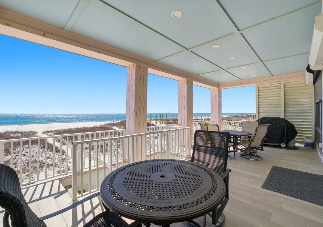 55-web-or-mls-1557-w-beach-blvd