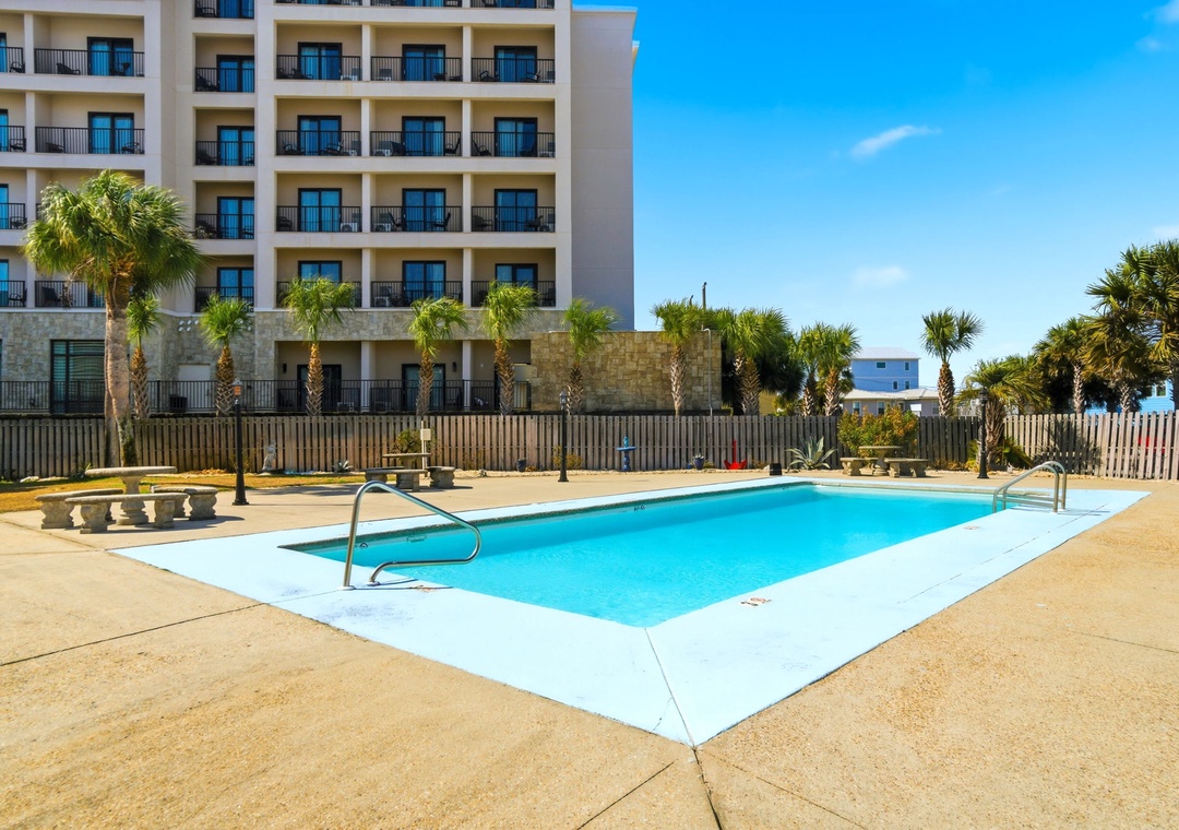BeachWalk Condo Pool