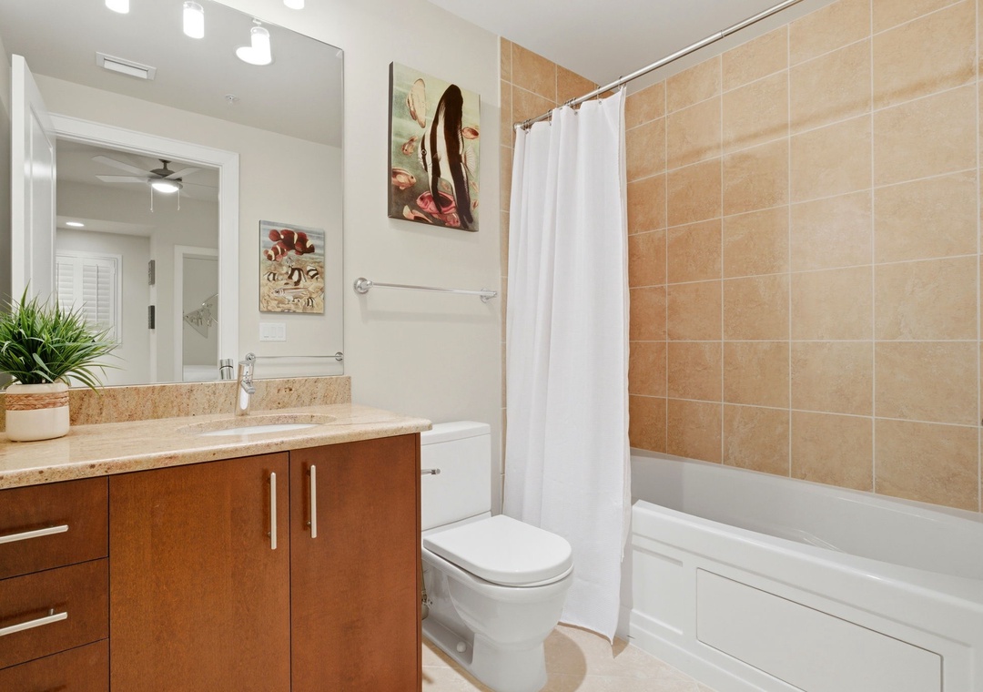 Turquoise Place 1108C- Bathroom 3
