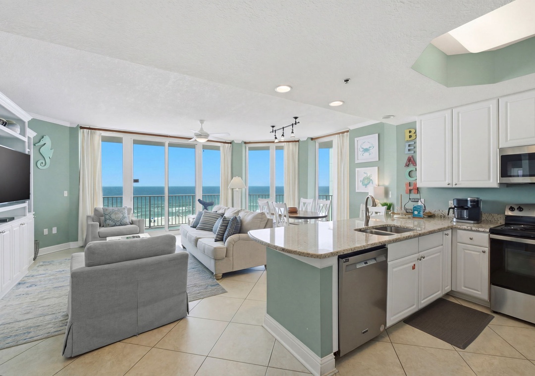 Lighthouse Condominium 418