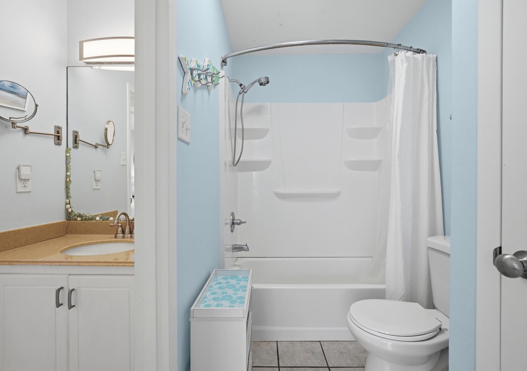Beachwalk 5- Bathroom 2