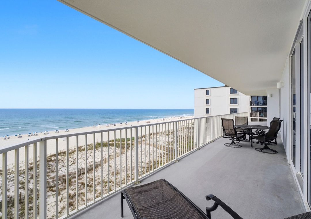 Lighthouse 418- View from Balcony