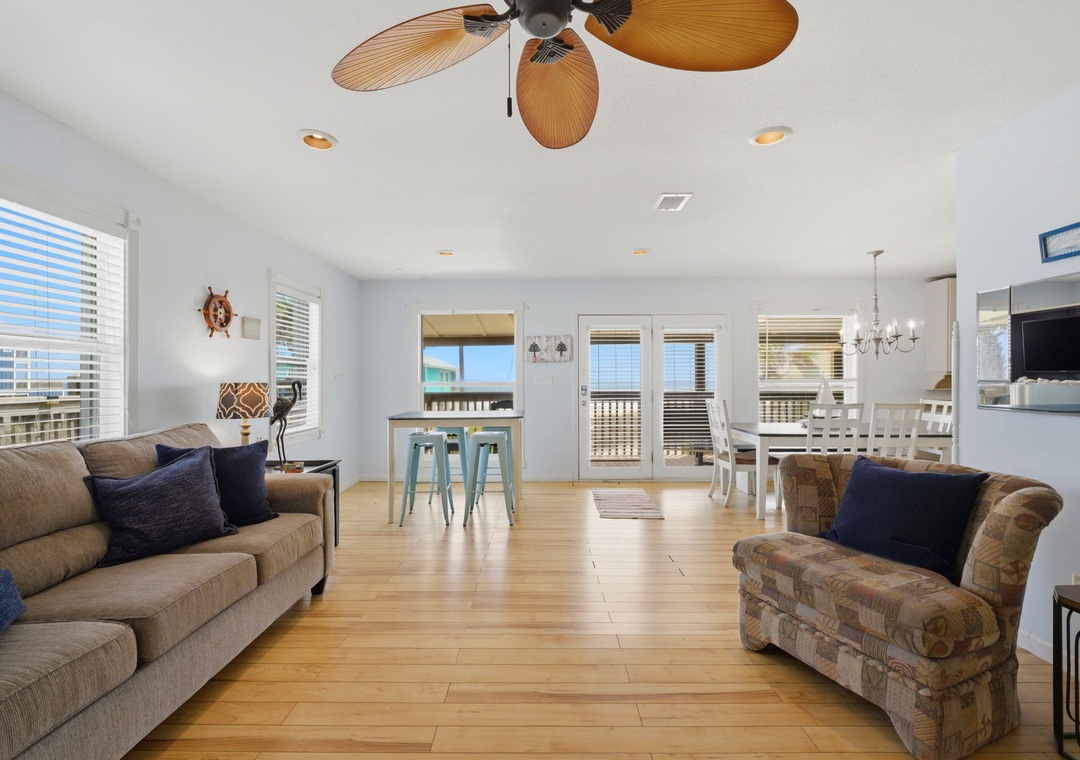 Seaswept- Living Room, Dining & Balcony View
