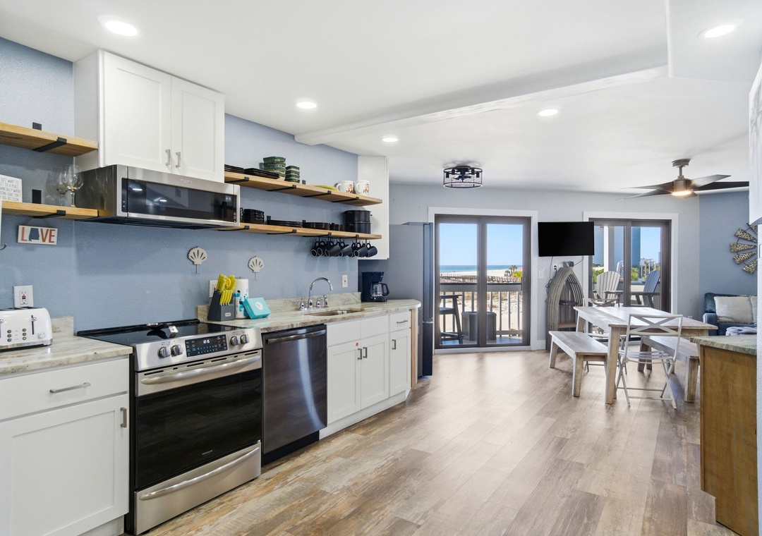 10-web-or-mls-317-e-beach-blvd-201a