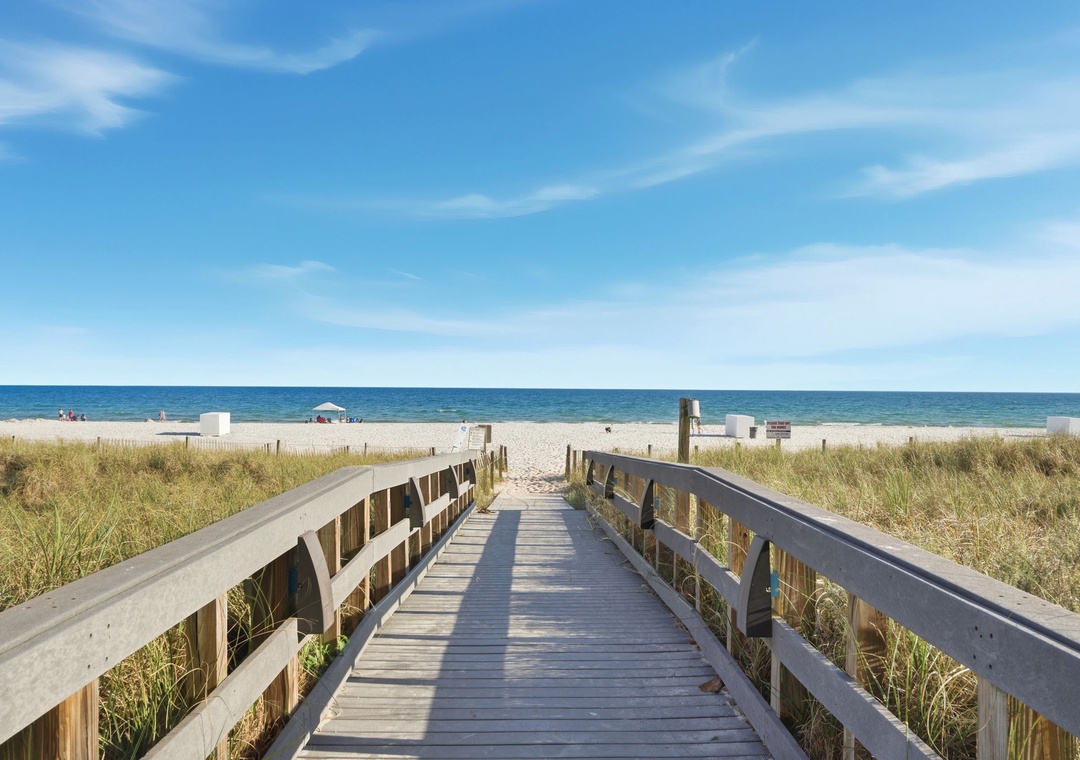 Seachase- Entrance to the Beach