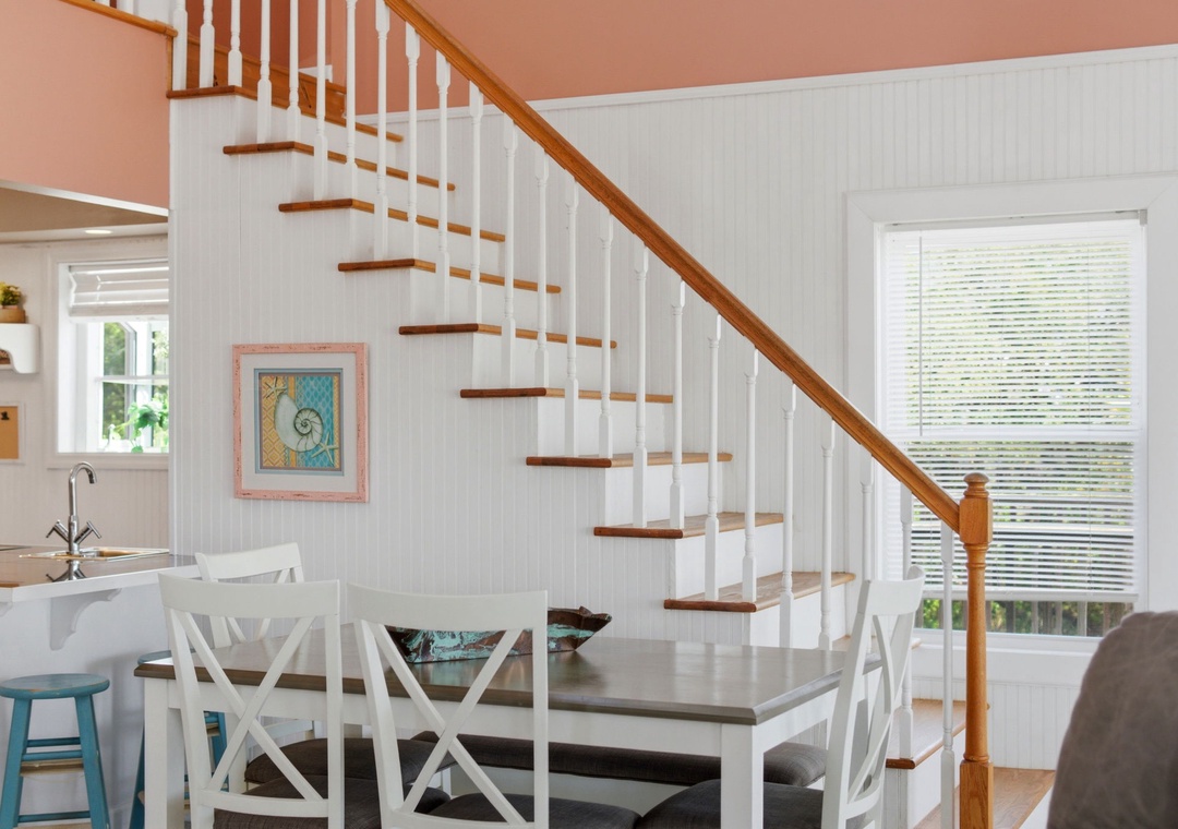 Dunestruck- DIning Room with Stairs to Loft
