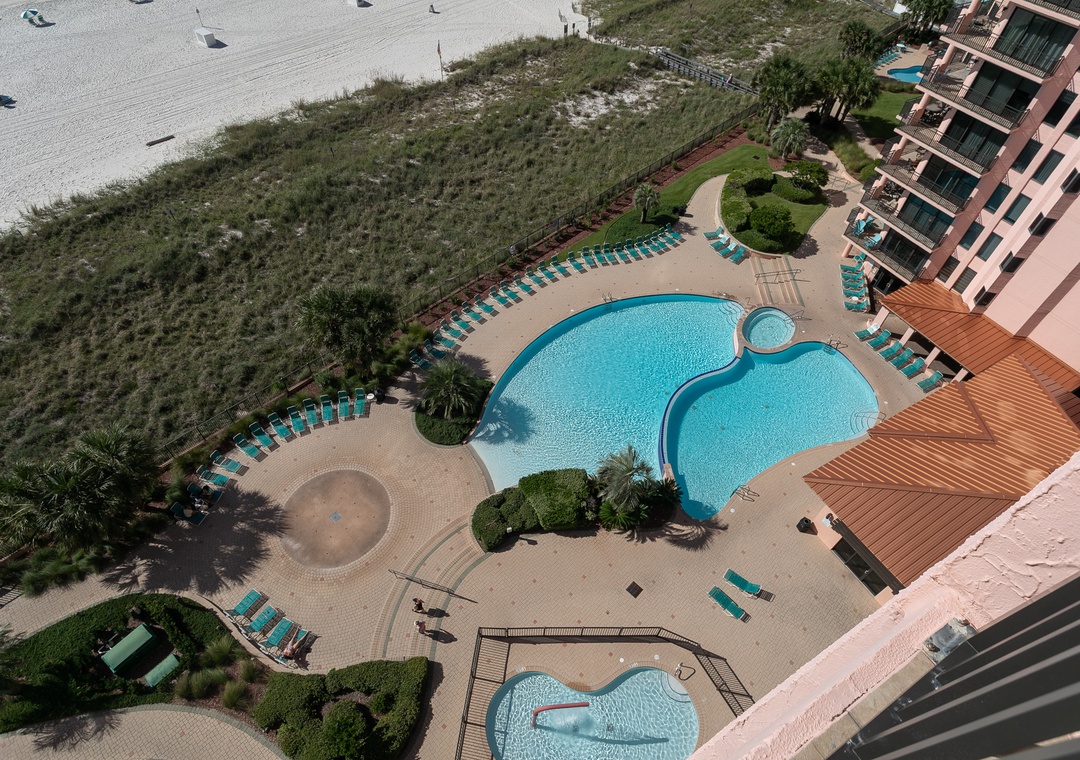 Seachase Outdoor Pool