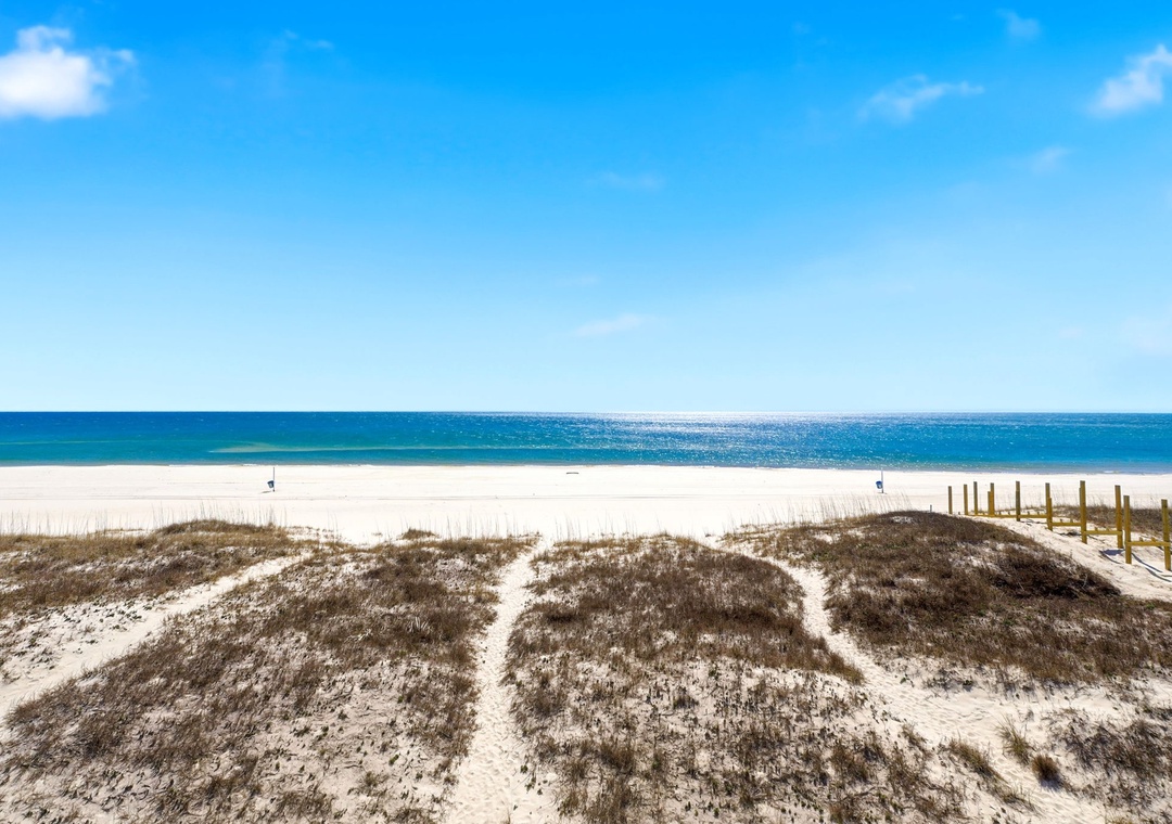 51-web-or-mls-1557-w-beach-blvd