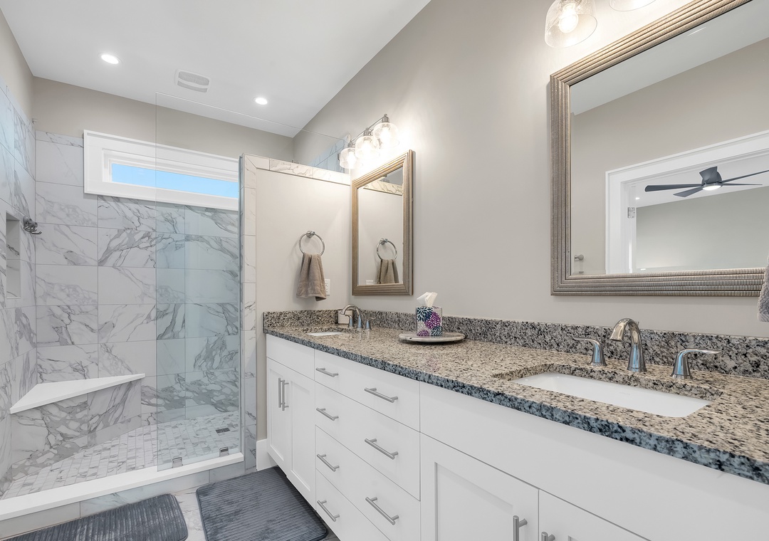 1130 Water Oaks Cir - 2nd Floor - Bathroom 2