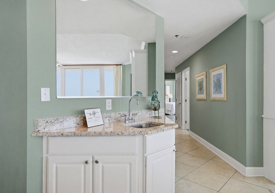 Lighthouse 418- Wet Bar