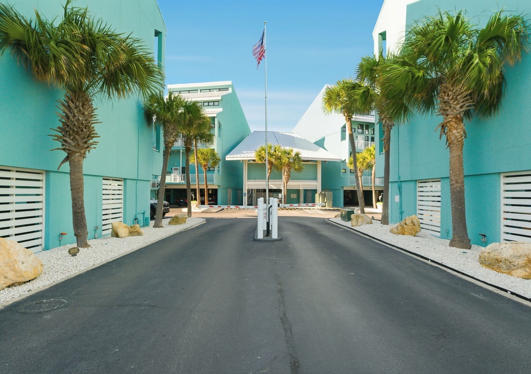 Palm Beach Club- Entrance