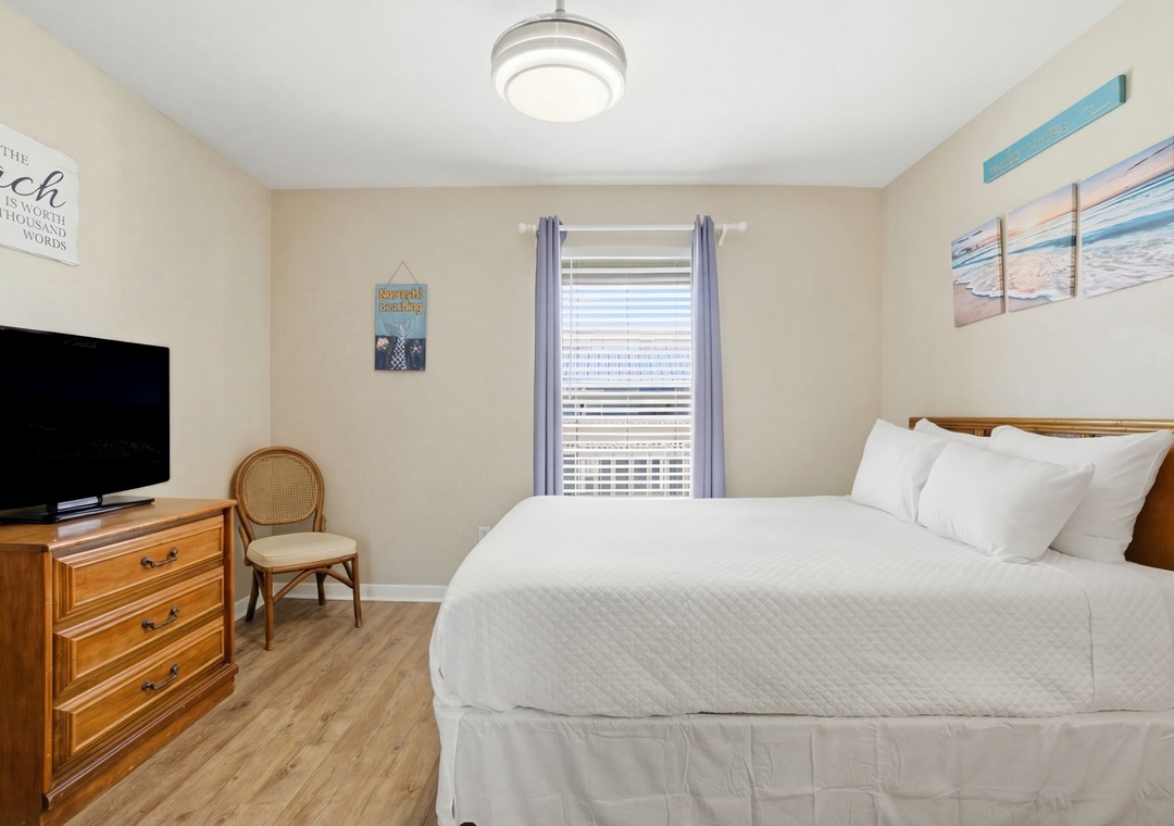 22-web-or-mls-317-e-beach-blvd-304c