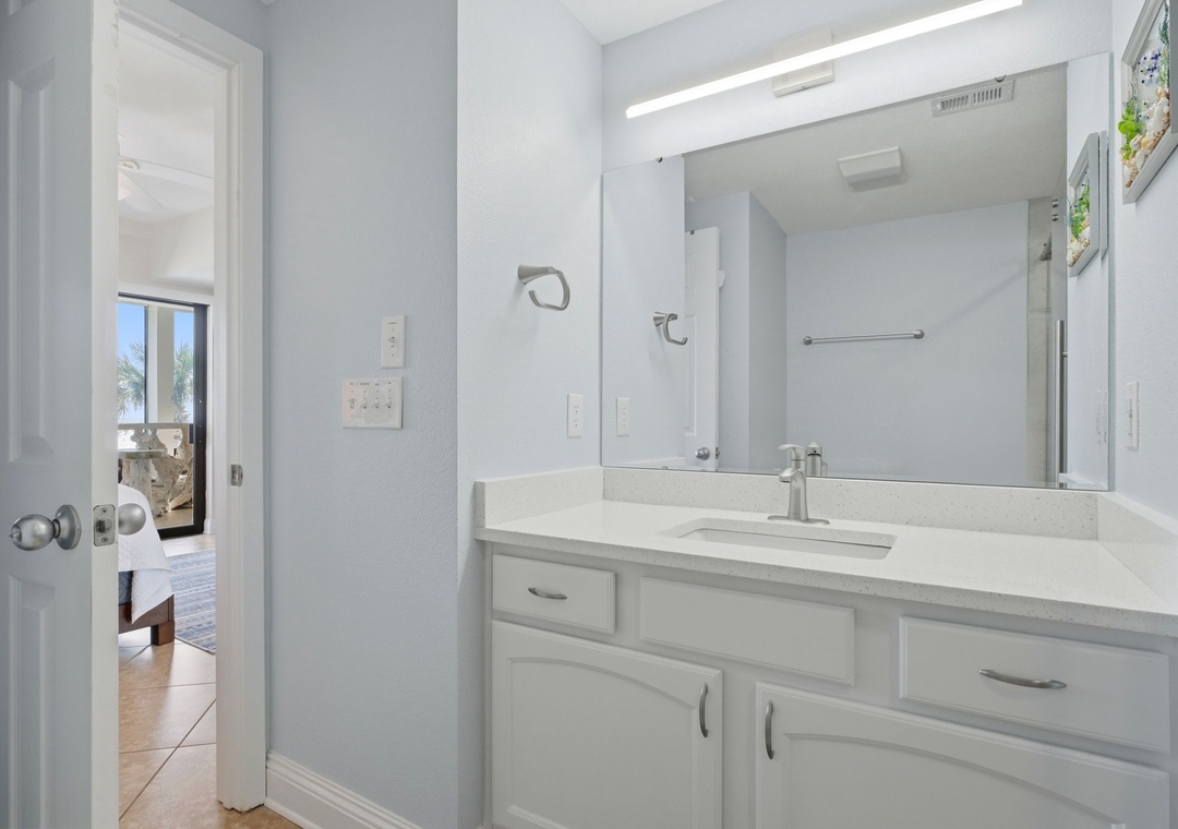 Palm Beach Club 119- Bathroom 1