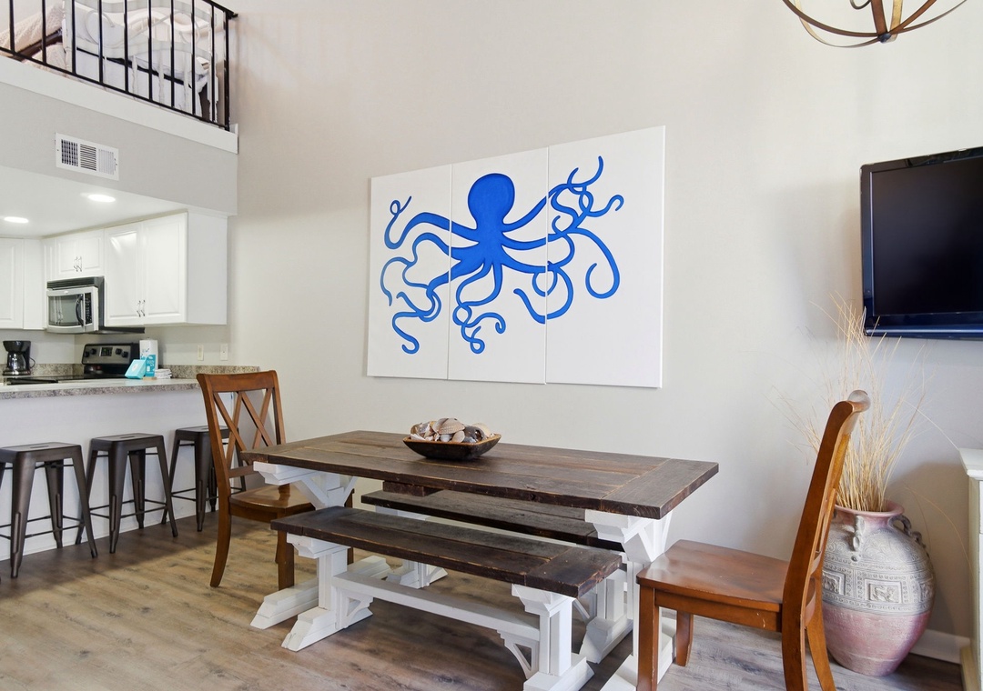 Regatta Condo 304C- Dining Room View