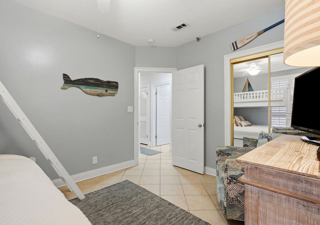 SeaChase 1104C- Bedroom 3