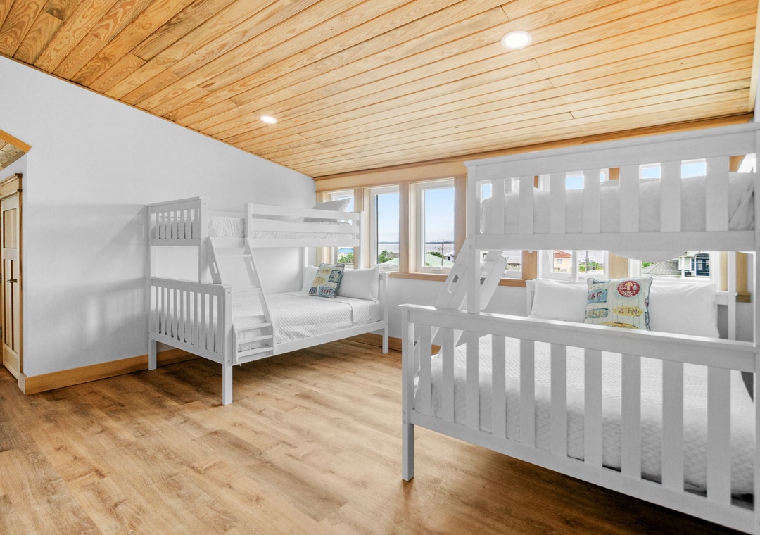 Casa de Madera Pensacola Beach - Kids Room Loft