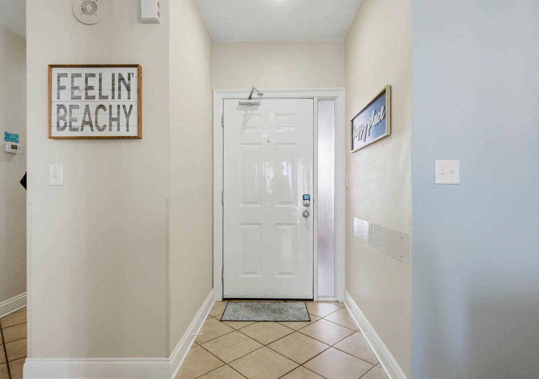 SeaChase 1104C- Interior Entrance