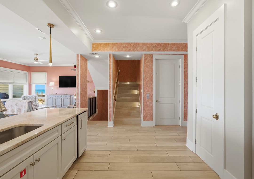 9-web-or-mls-1557-w-beach-blvd