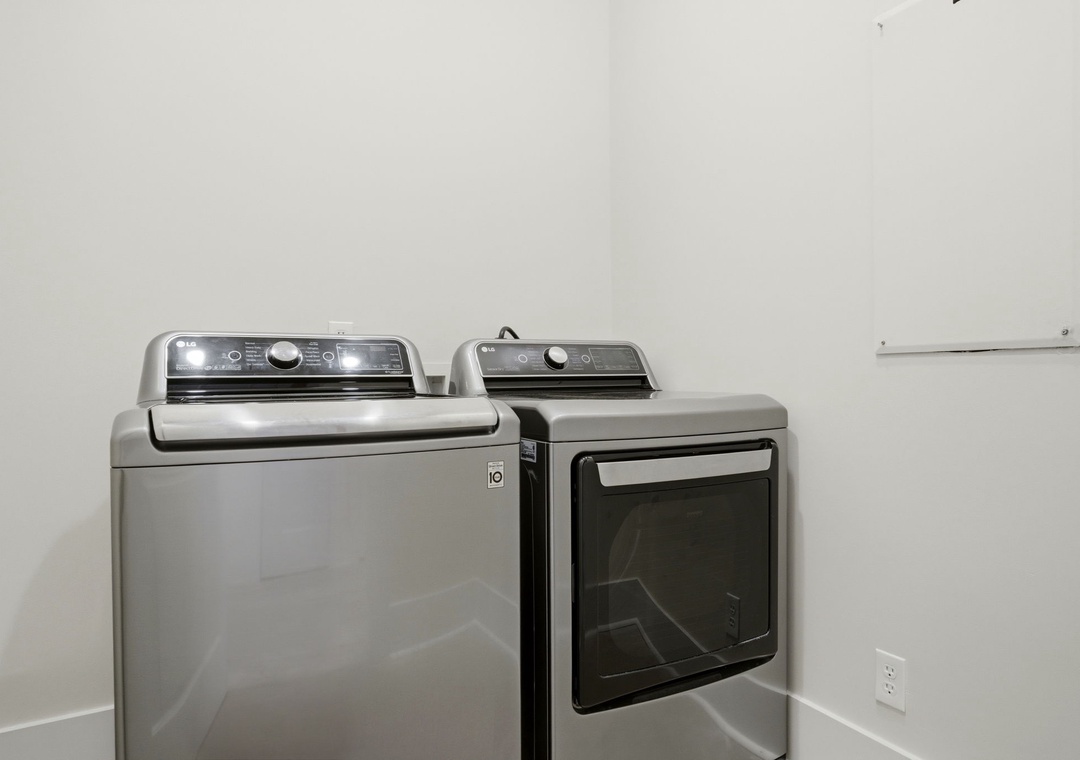 47-web-or-mls-1557-w-beach-blvd