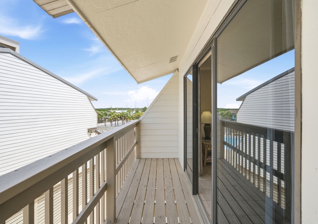 Beachwalk 5- Balcony