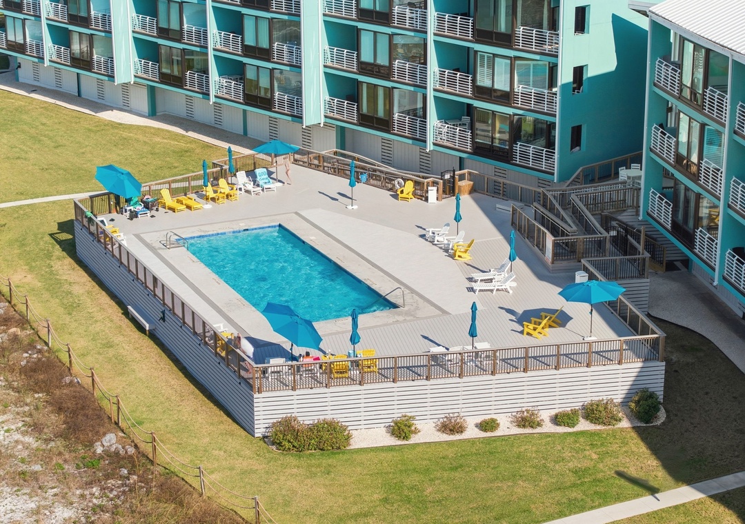 Palm Beach Club- View of Pool