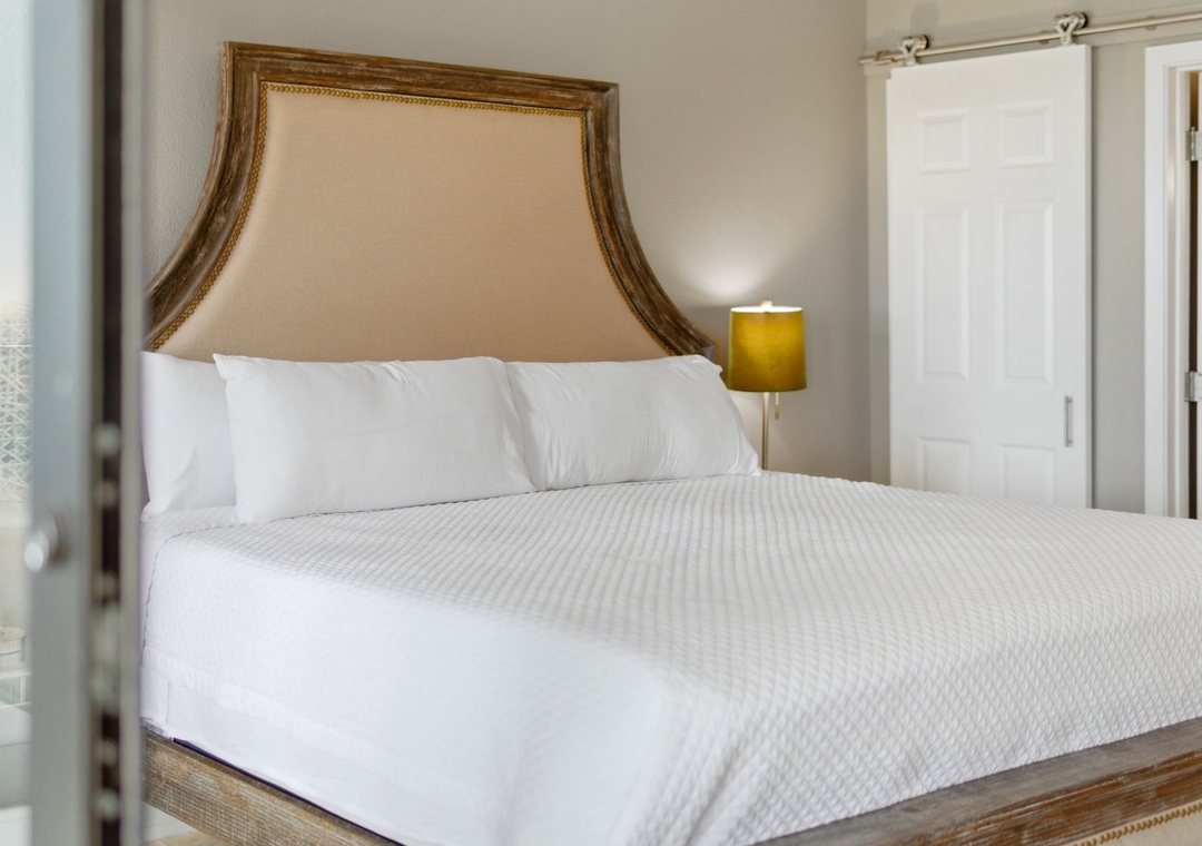 Palm Beach Club 118- Bedroom 1