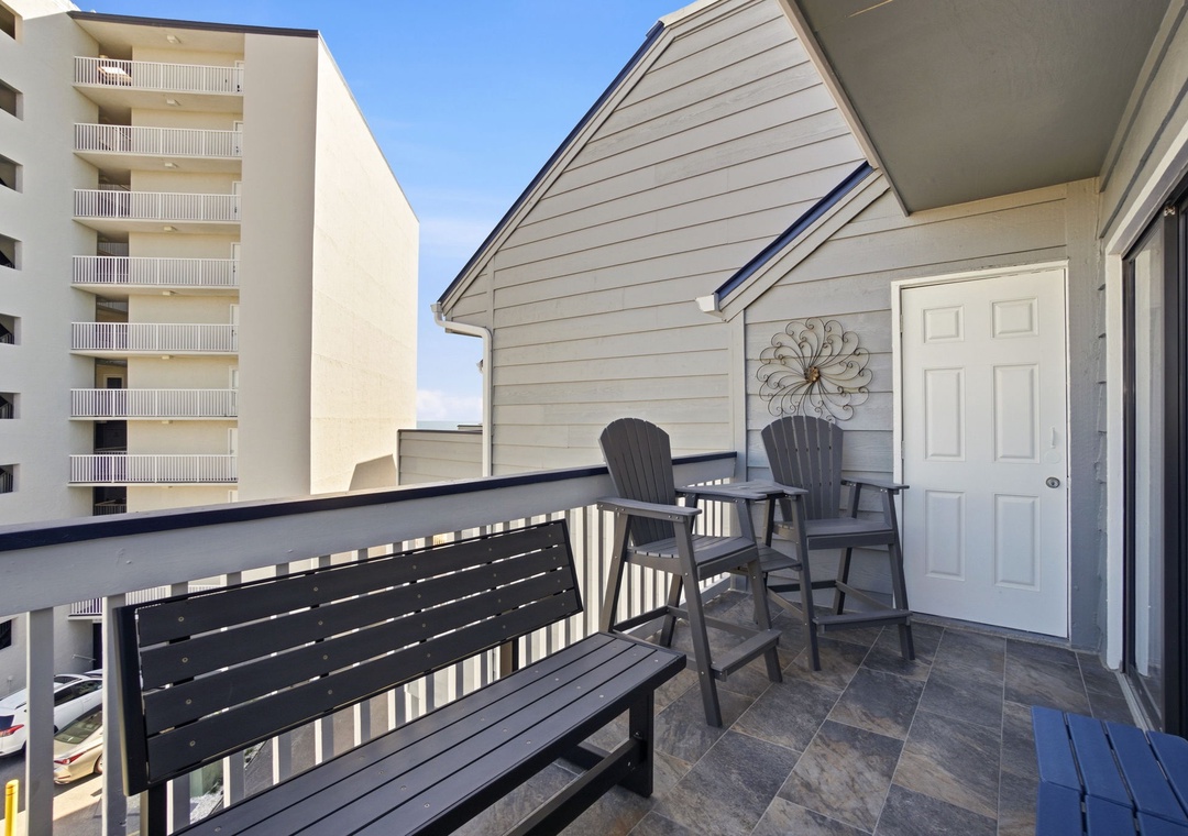 41-web-or-mls-317-e-beach-blvd-304c