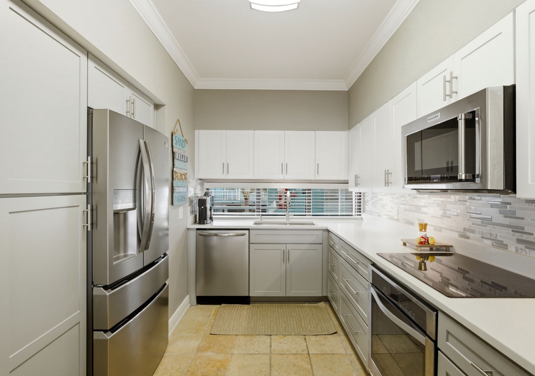 Palm Beach Club 118- View of Kitchen