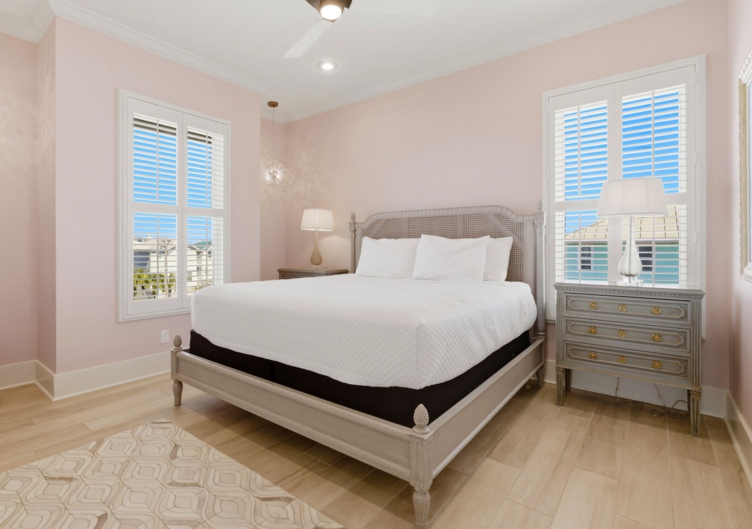 32-web-or-mls-1557-w-beach-blvd